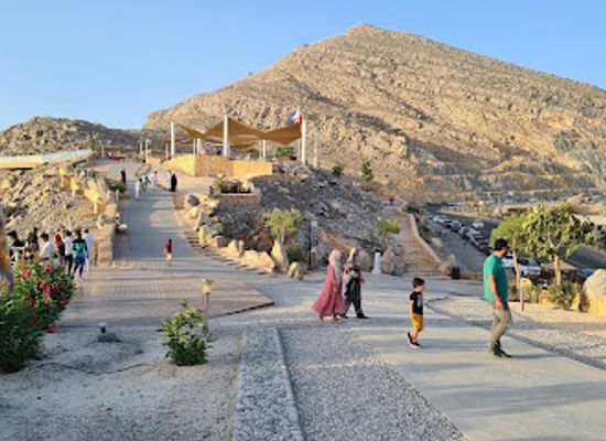 united-arab-emirates/jebel-jais/landmark/viewing-deck-park-jebel-jais