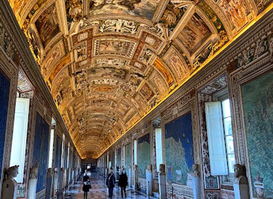 vatican-city/vatican-library/landmark/lapidary-gallery