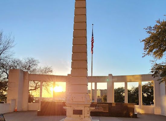 texas/dallas/landmark/dealey-plaza