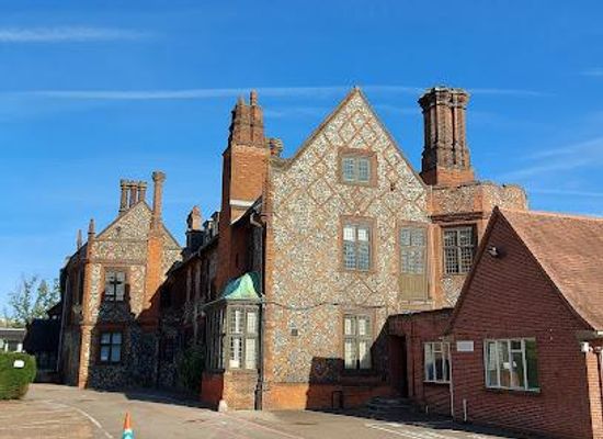 united-kingdom/norwich/landmark/carrow-abbey