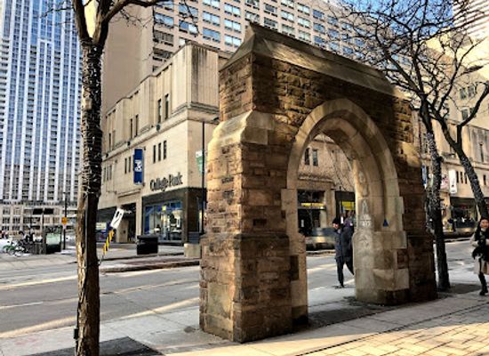 canada/greater-toronto-area/landmark/mcgill-street-arch