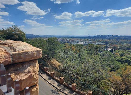 south-africa/gauteng/landmark/munro-drive-viewpoint