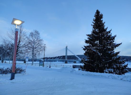 finland/lapland/landmark/lumberjack-s-candle-bridge