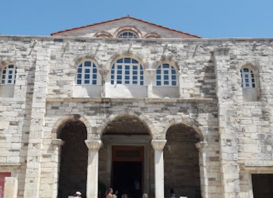 greece/cyclades/landmark/archaeological-museum-of-paros
