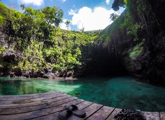 samoa/manase/landmark/to-sua-ocean-trench