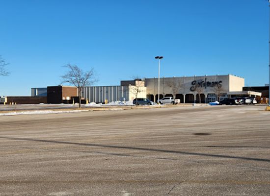 iowa/waterloo/landmark/crossroads-mall