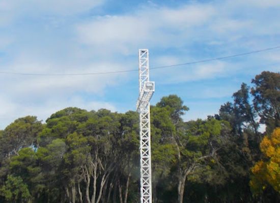 uruguay/colonia-del-sacramento/landmark/cruz-conmemorativa