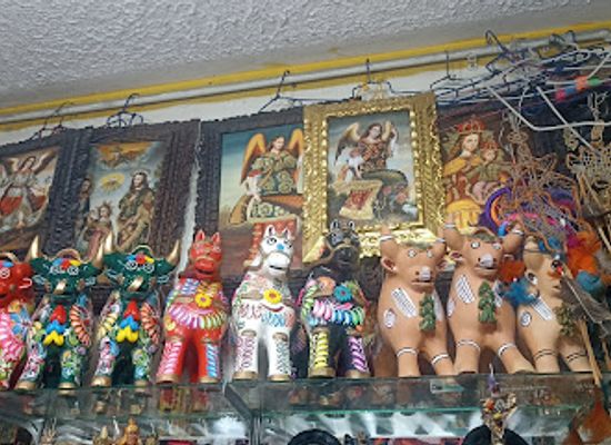 peru/cusco/landmark/san-pedro-artesanias
