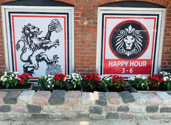 maine/waterville/landmark/lion-s-den-tavern