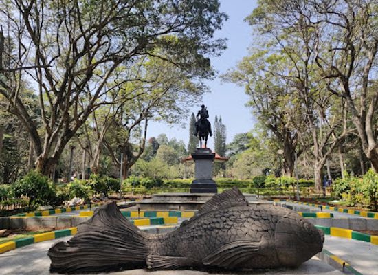 india/bengaluru/brigade-road/landmark/sir-mark-cubbon-statue