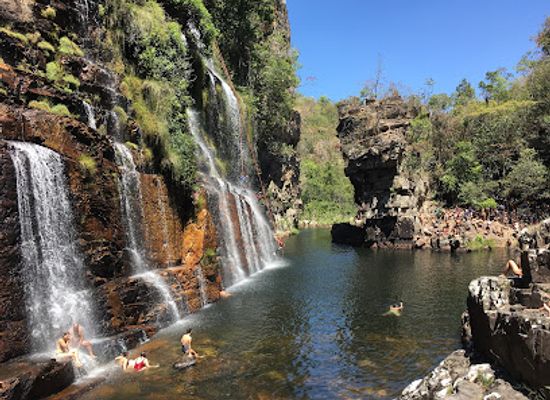 brazil/chapada-dos-veadeiros/landmark/cachoeira-almecegas-i