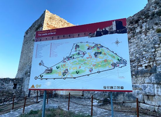 albania/toskeria/landmark/berat-castle
