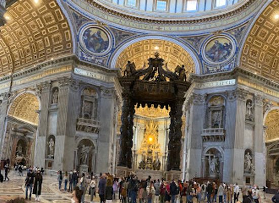 vatican-city/sistine-chapel/landmark/st-peter-s-baldachin