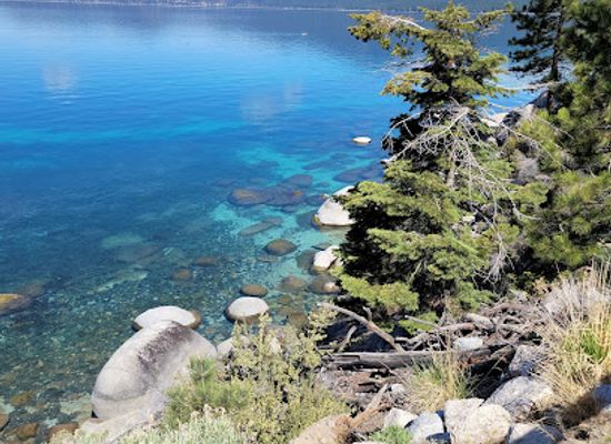 california/lake-tahoe/landmark/lake-tahoe-sculpture