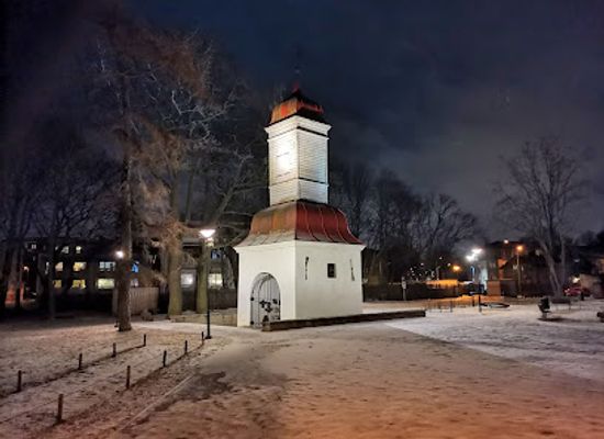 estonia/tallinn/kalamaja/landmark/kalamaja-kalmistu-varav-kellatorn