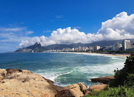 brazil/rio-de-janeiro/landmark/pedra-do-arpoador