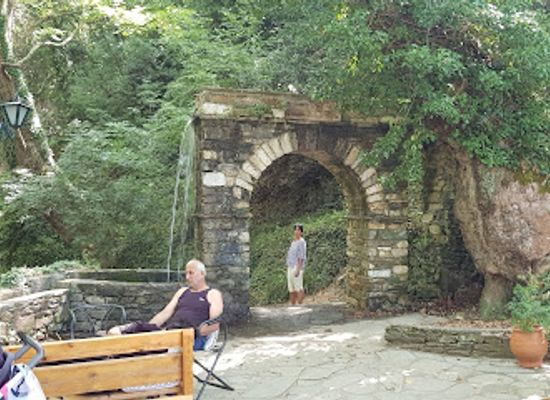greece/volos/landmark/spring-of-manas