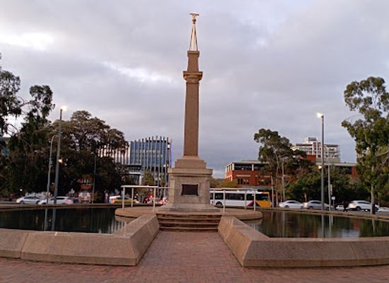 australia/adelaide/landmark/colonel-light-memorial-monument