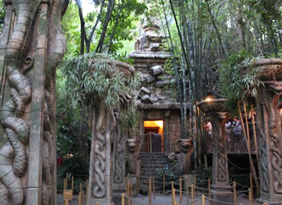 california/anaheim/landmark/indiana-jones-adventure