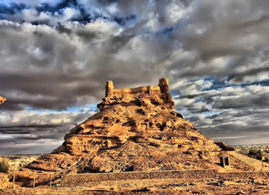 saudi-arabia/sakakah/landmark/zaabal-castle