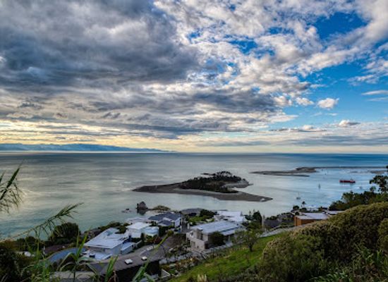 new-zealand/tasman/landmark/fifeshire-rock