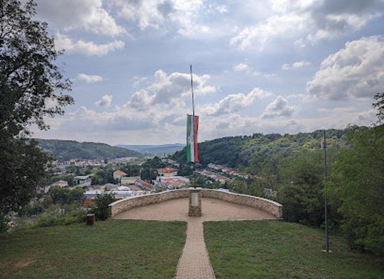 hungary/salgotarjan/landmark/country-flag-memorial-place-salgotarjan