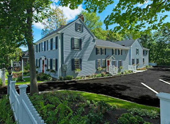 maine/camden/landmark/captain-swift-inn