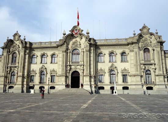 peru/lima/landmark/government-palace-of-peru