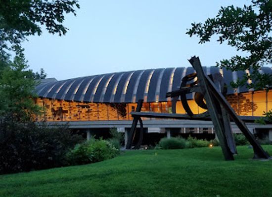 arkansas/bentonville/landmark/eleven-at-crystal-bridges