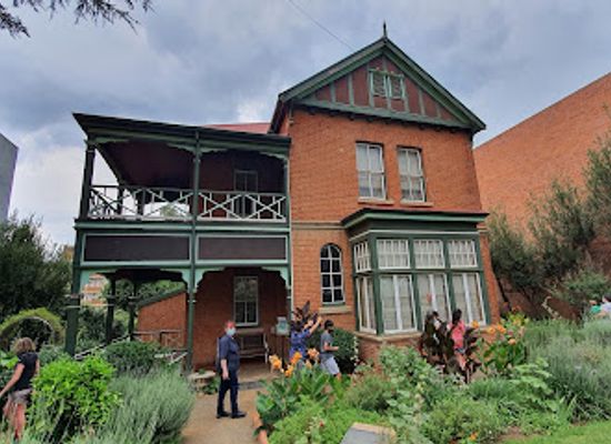 south-africa/bloemfontein/landmark/freshford-house-museum
