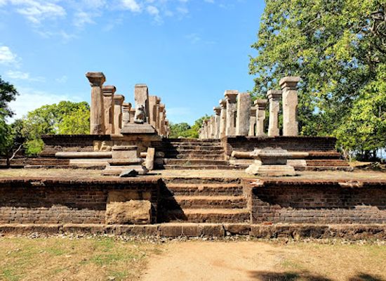 sri-lanka/polonnaruwa-district/landmark/deepa-uyana