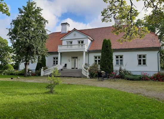 estonia/saare-county/landmark/saare-manor