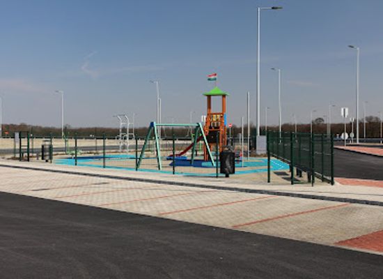 hungary/western-transdanubia/landmark/baboti-komplex-pihenohely-sopron-fele-vezeto-oldal