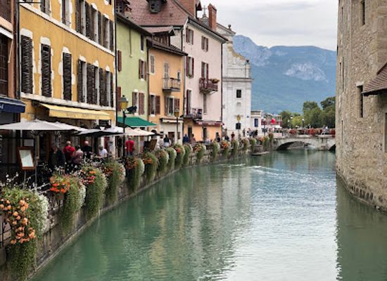 france/annecy/landmark/compagnie-des-bateaux-d-annecy