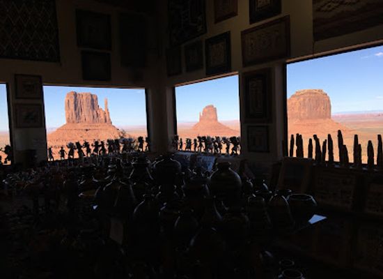 arizona/red-rock-country/landmark/monument-valley