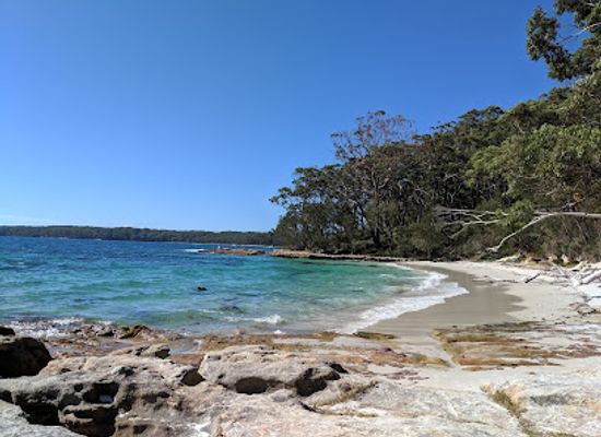 australia/jervis-bay/landmark/green-patch-beach