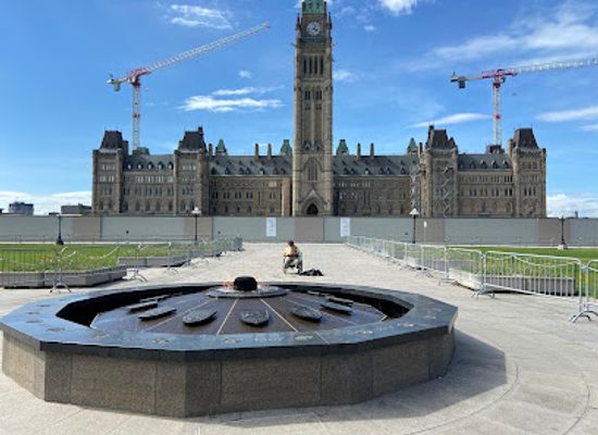 canada/ottawa/hintonburg/landmark/terry-fox-statue