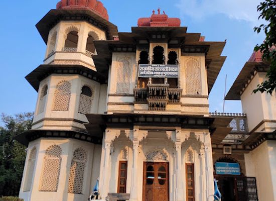 india/udaipur/landmark/gulab-bagh