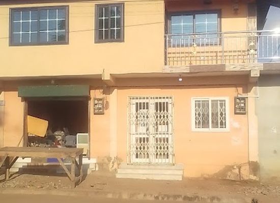 ghana/brong-ahafo/landmark/akweteman-chief-palace