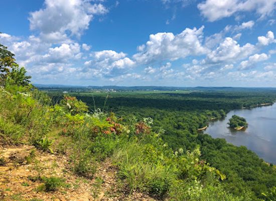 wisconsin/blue-hills/landmark/ferry-bluff-state-natural-area