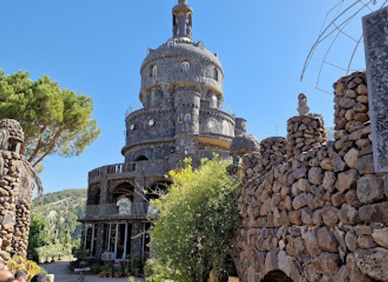 lebanon/koura/landmark/chateau-du-liban