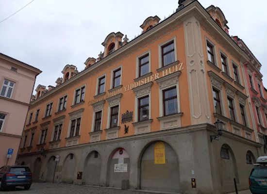 poland/tarnow/landmark/skwer-starej-synagogi