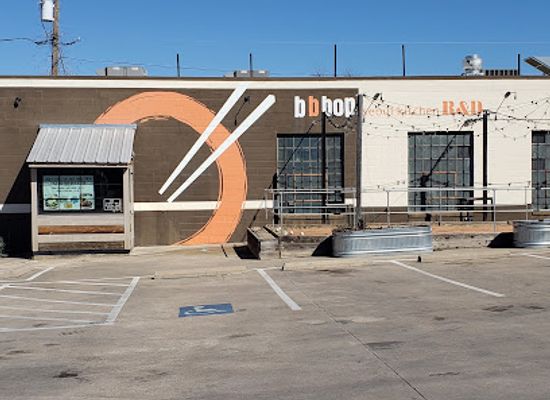 texas/dallas/bishop-arts-district/landmark/bishop-arts-district-alley