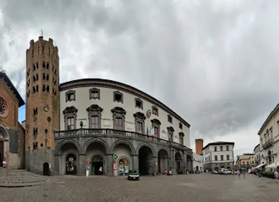 italy/orvieto/landmark/piazza-della-repubblica