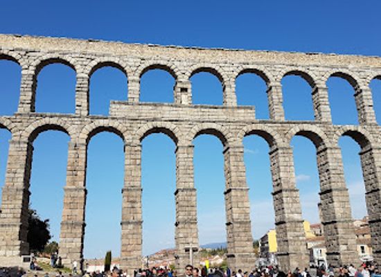 spain/segovia/landmark/segovia-tourist-office