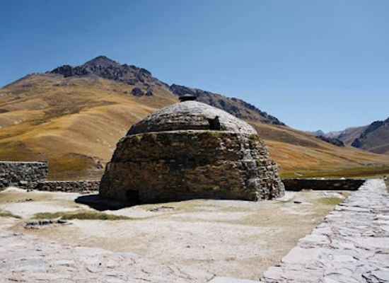 kyrgyzstan/naryn-region/landmark/tash-rabat