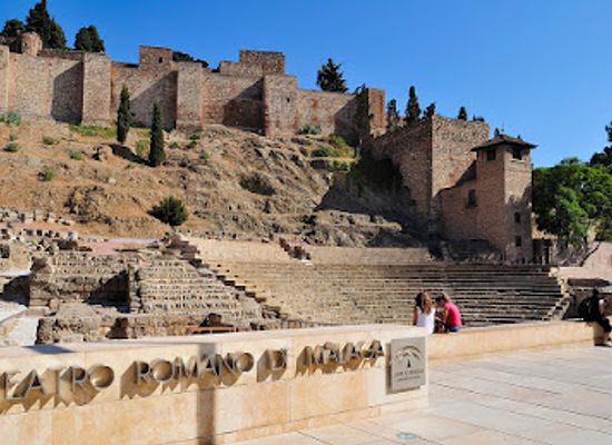 spain/malaga/pedregalejo/landmark/castillo-de-gibralfaro