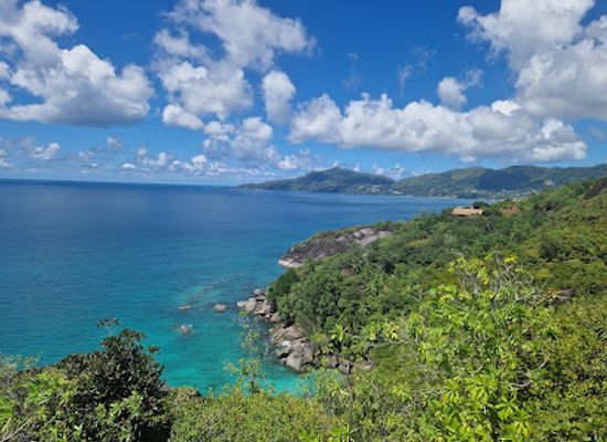 seychelles/ile-aux-vaches-marines/landmark/morne-seychelles-national-park