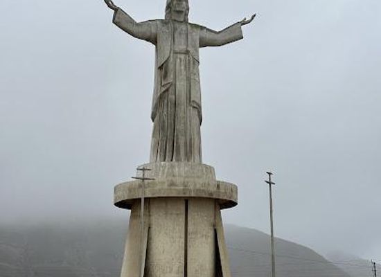 peru/lima/landmark/cristo-del-pacifico