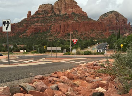arizona/red-rock-country/landmark/sedona-red-rock-country